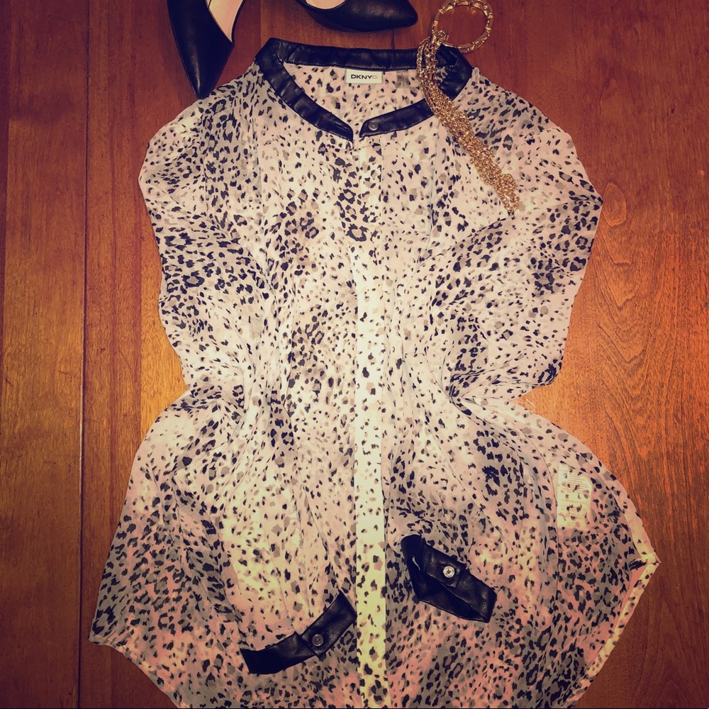 DKNYC Large Button Down/Make me an offer